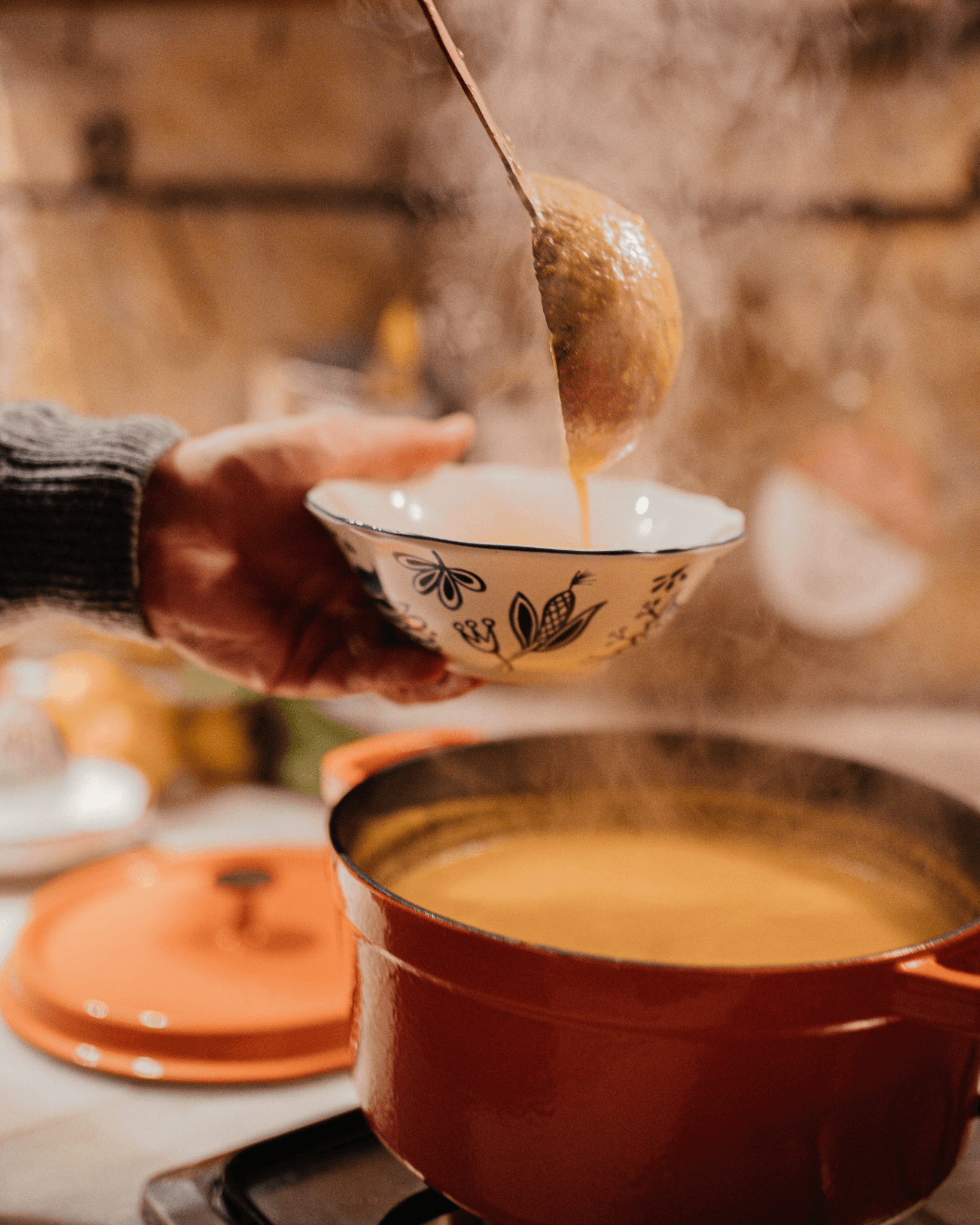 "الحنين لطعام الجدات".. كيف يدفع الشتاء الأردنيين لاستهلاك الأطباق التقليدية؟