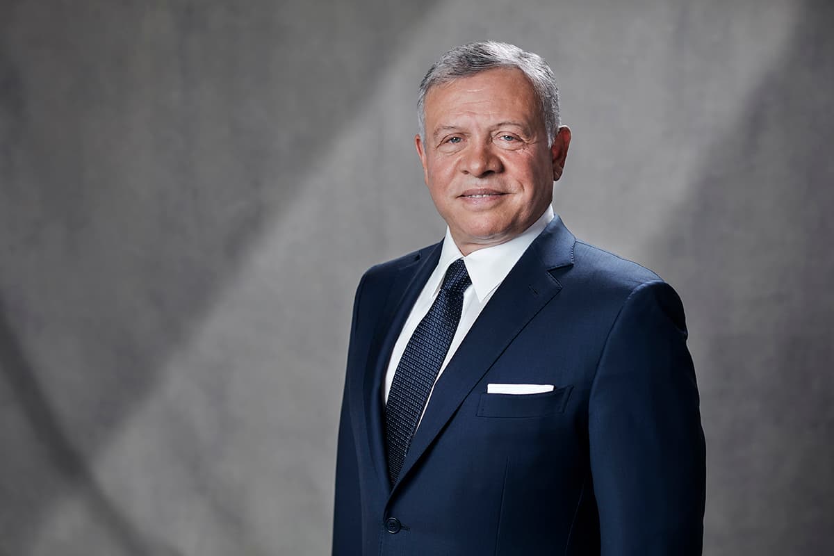 الملك يهنئ العاهل البحريني باليوم الوطني لبلاده وذكرى جلوسه على العرش