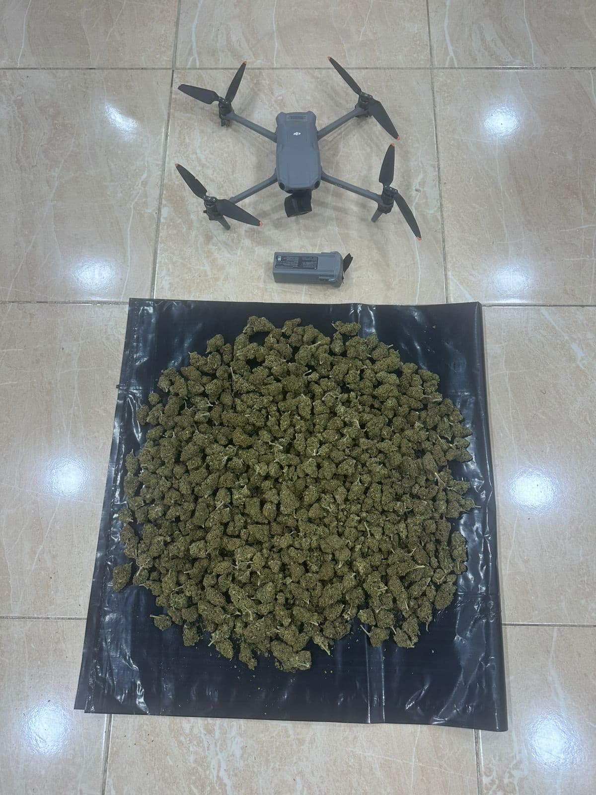 المنطقة العسكرية الجنوبية تحبط محاولة تهريب مواد مخدرة بواسطة طائرة مسيرة