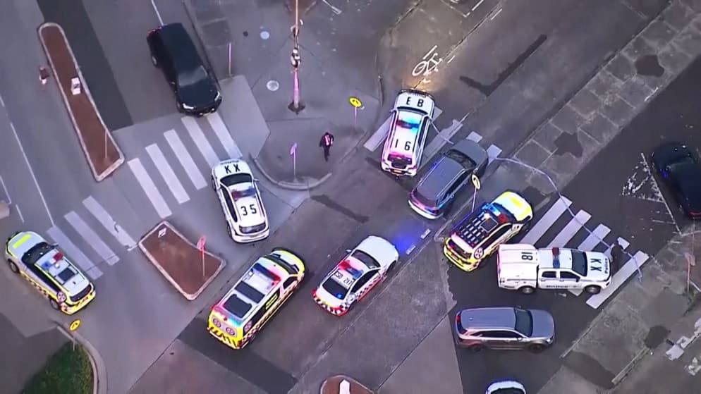 إعلام أسترالي: 10 قتلى وإصابات في إطلاق نار خلال احتفالات "الحانوكا" اليهودية في سيدني