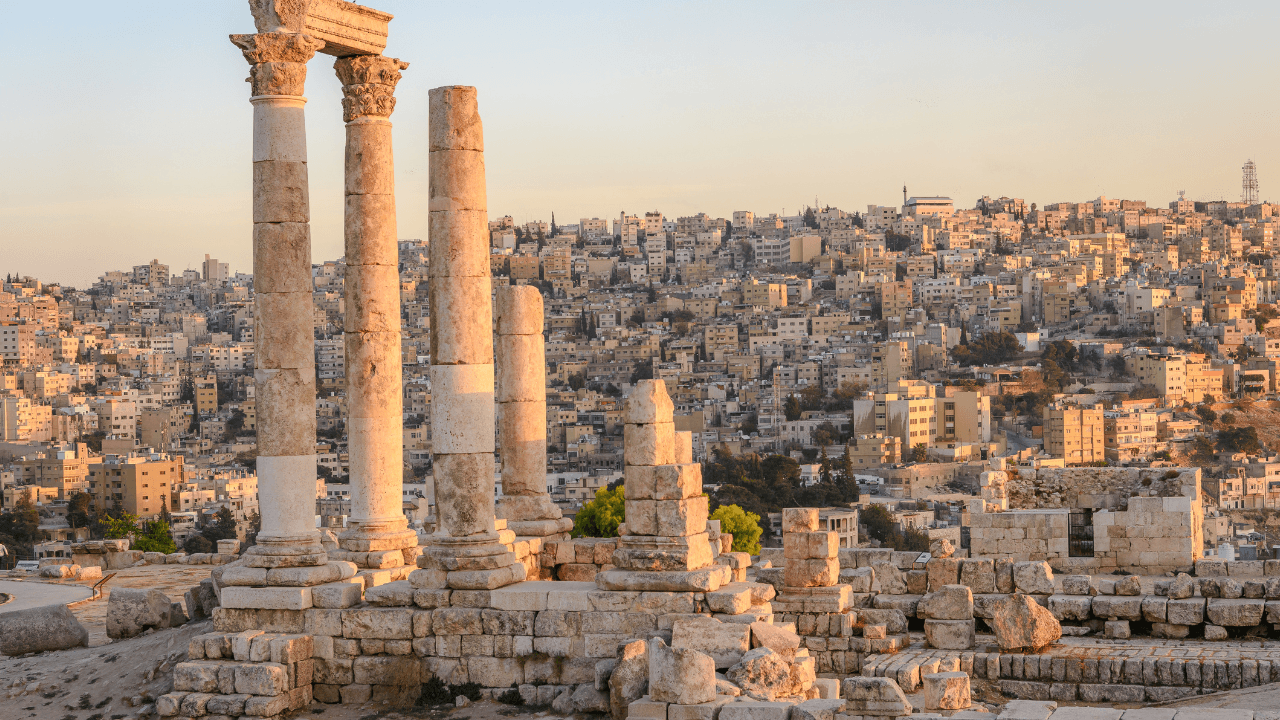 أجواء مستقرة ومائلة للبرودة الأربعاء والخميس