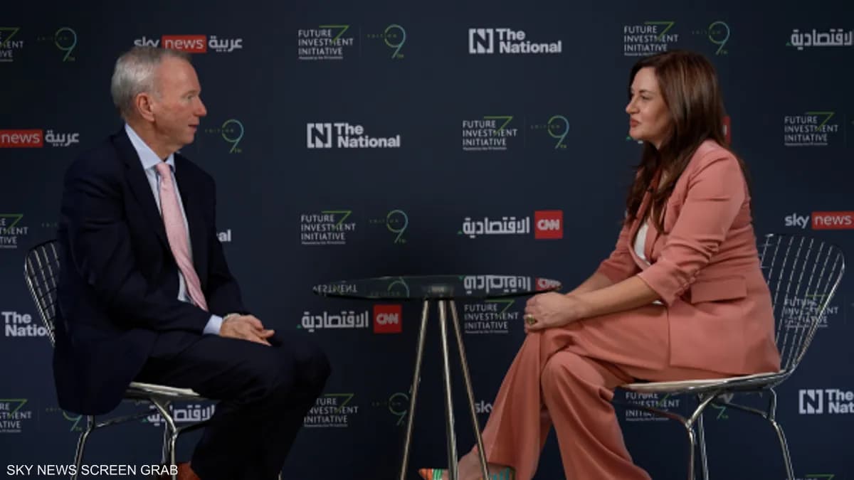 إريك شميت: الذكاء الاصطناعي لن يلغي الوظائف