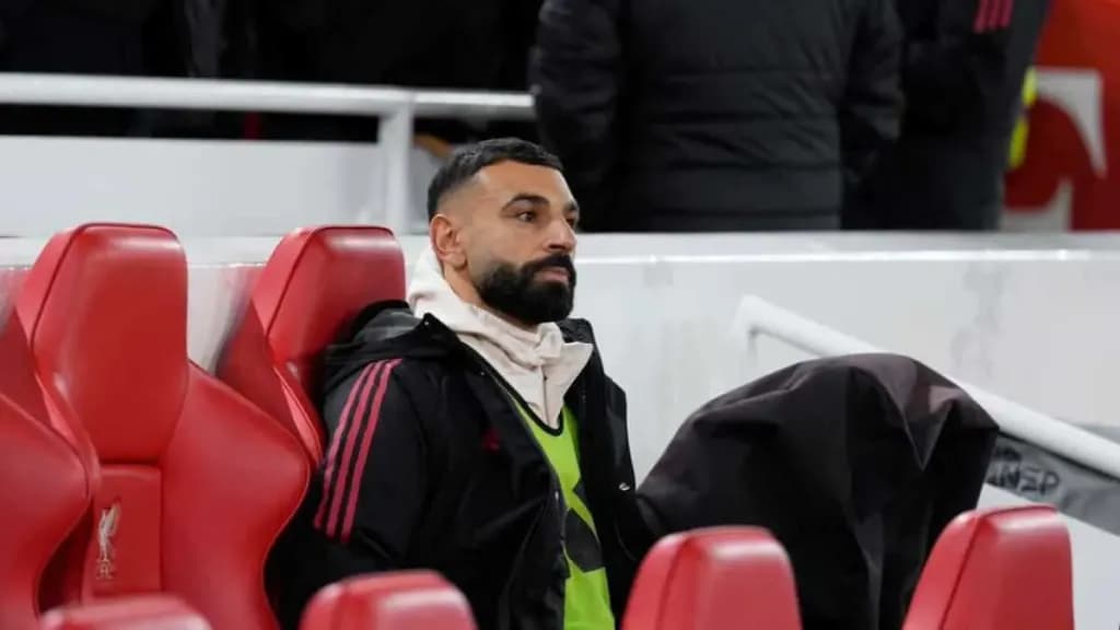 فوضى بين صفوف نادي ليفربول.. ومطالبات برحيل محمد صلاح