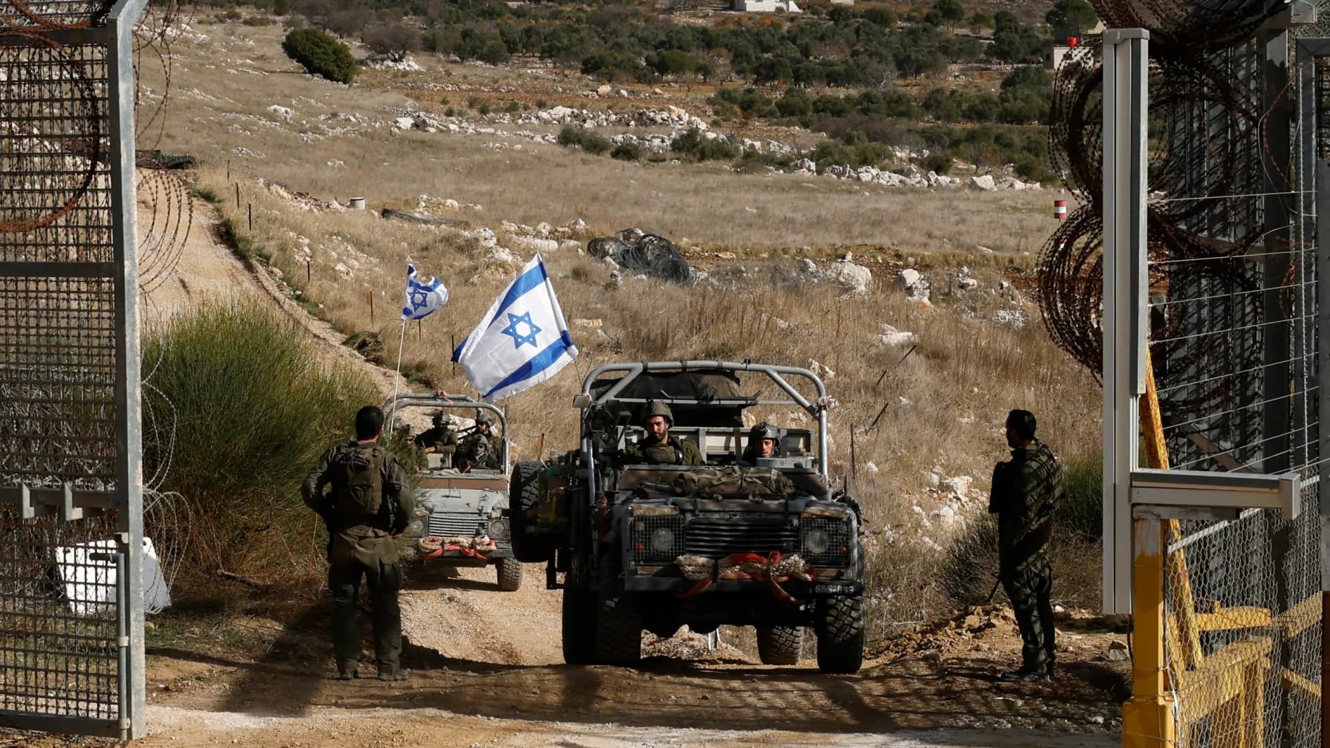 الإخبارية السورية: الاحتلال الإسرائيلي يعتقل شابين على حاجز أقامته بريف القنيطرة