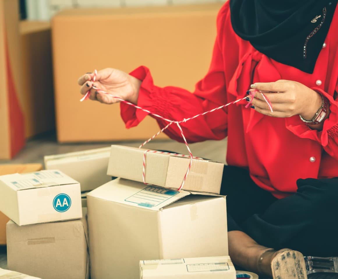 خبير اقتصادي لـ"الدار": المتعاملون مع منصات "شي إن" و"تيمو" من أبرز المتأثرين بالضريبة الجديدة