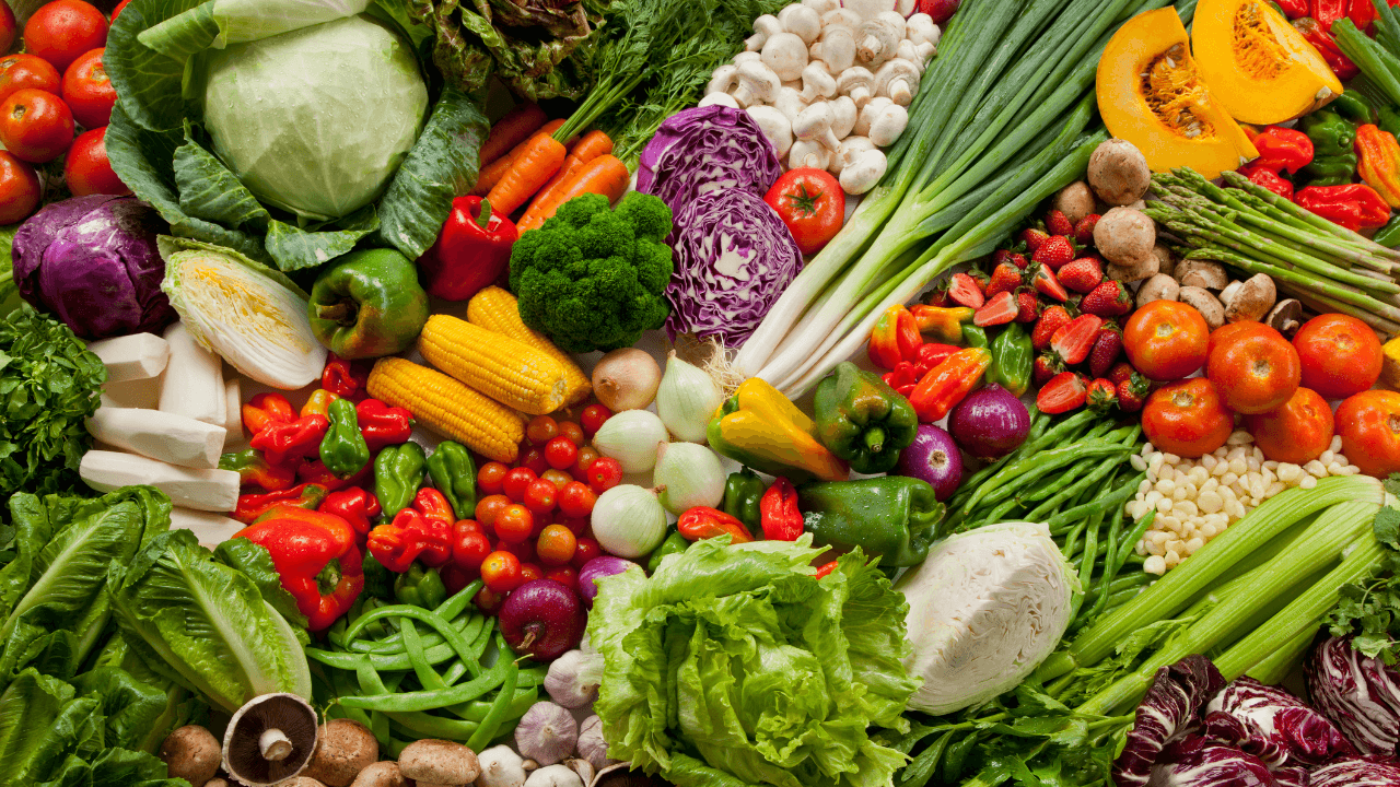 1928 طنا من الخضار وردت للسوق المركزي الأحد