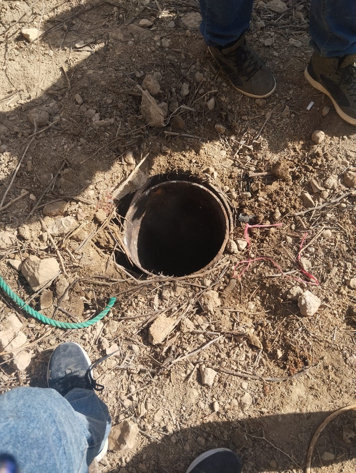 "المياه": ردم 11 بئرا تقوم بسحب المياه لتزويد مزارع مخالفة وبيع الصهاريج