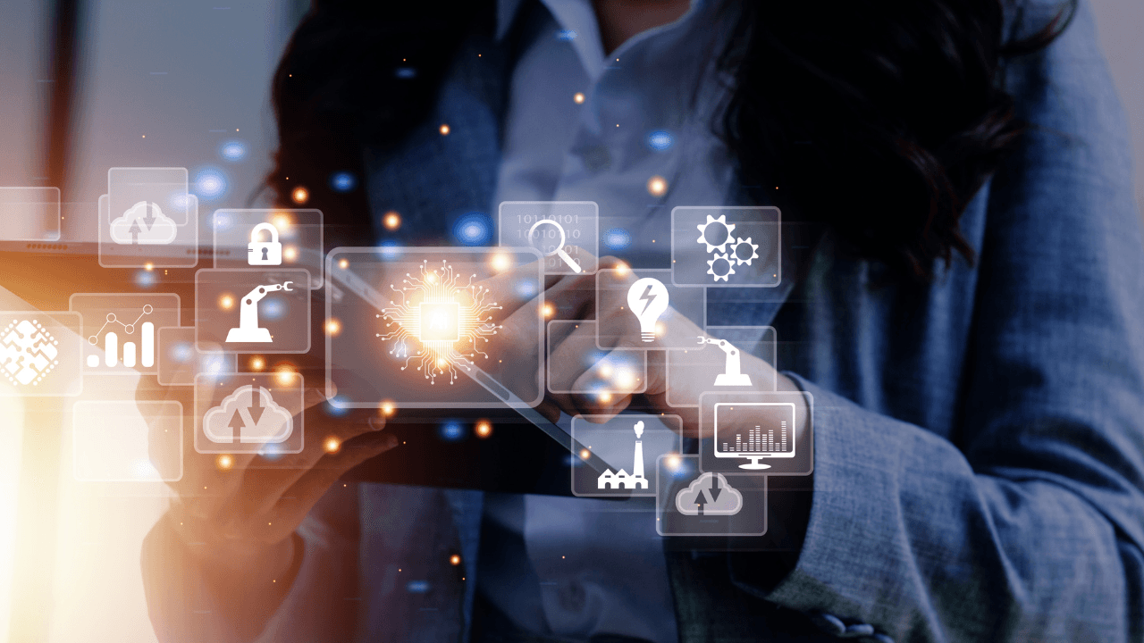 رقمنة 80% من الخدمات الحكومية