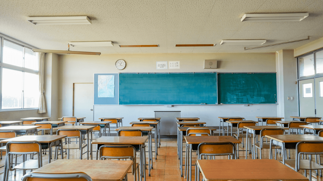 "اتحاد العمال": العقد الإلكتروني يضع حداً للانتهاكات العمالية بالمدارس الخاصة