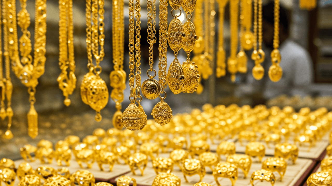 83.3 دينارا سعر بيع غرام الذهب عيار 21 الأربعاء