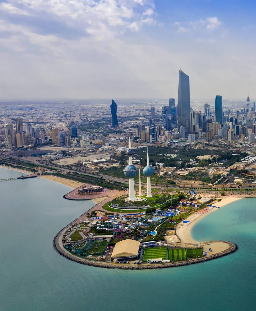 "الدفاع الكويتية": نتعامل منذ الصباح مع موجة هجمات إيرانية