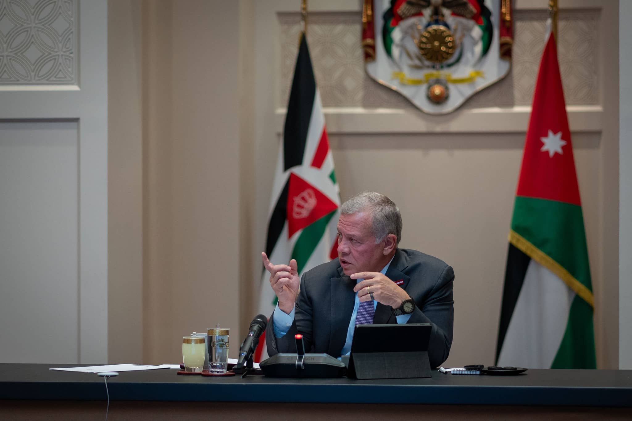 الملك والرئيس الأوكراني يبحثان تطورات المنطقة والعلاقات الثنائية