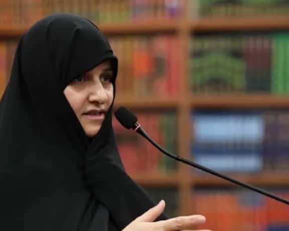 الدار - أفادت وكالة تسنيم بوفاة زوجة المرشد الإيراني آية الله علي خامن