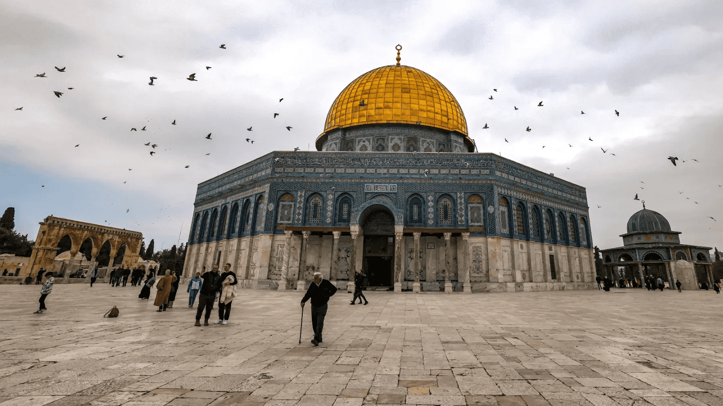 أغلقت قوات الاحتلال الإسرائيلي، اليوم الثلاثاء، أبواب المسجد الأقصى ال