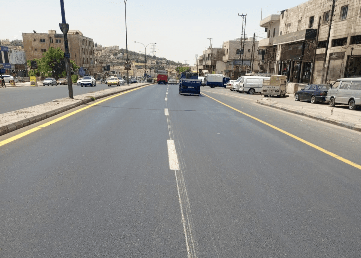 الأشغال تبدأ صيانة طريق مادبا–أم العمد بتكلفة 5.9 مليون