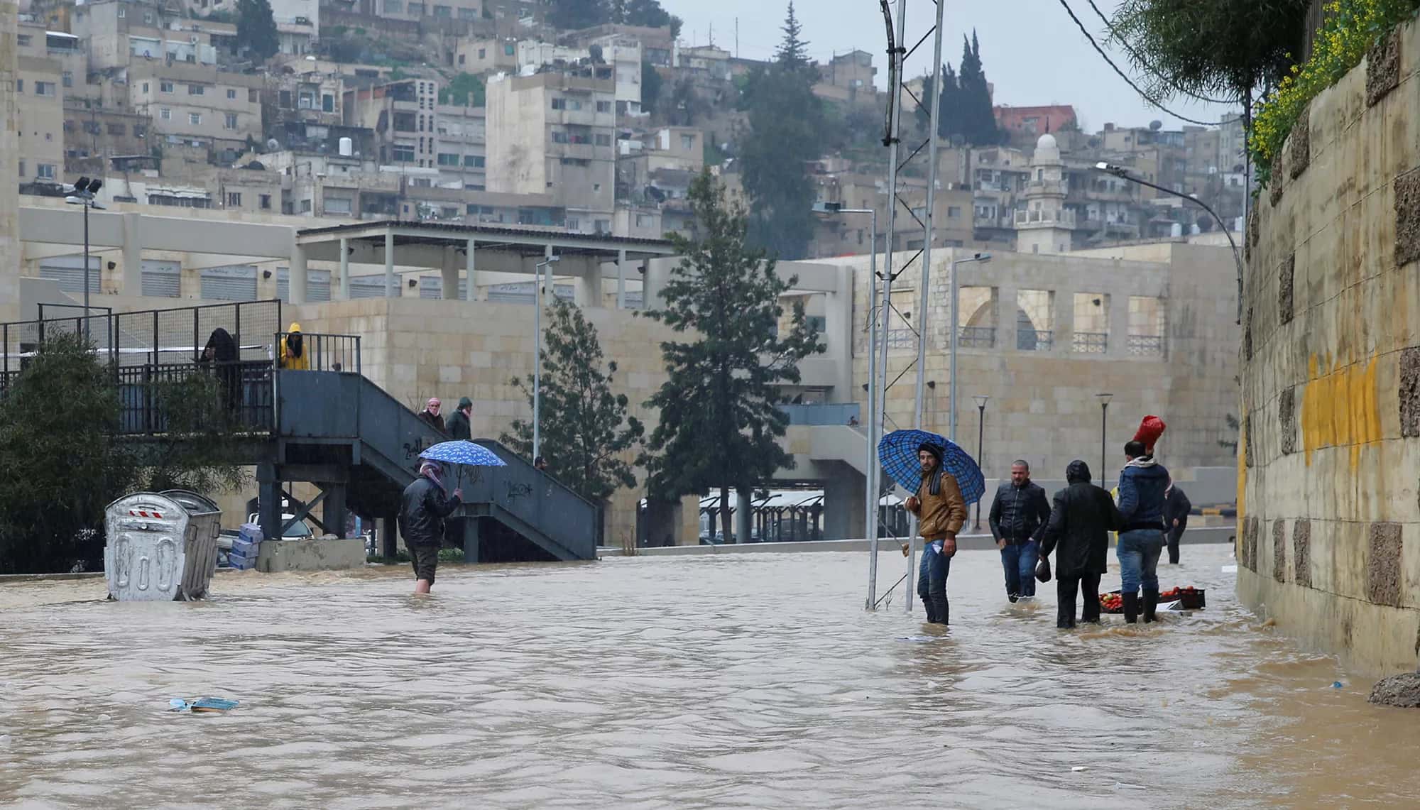 الدار - أعلنت أمانة عمان الكبرى رفع درجة الجاهزية إلى حالة "الطوارئ ا