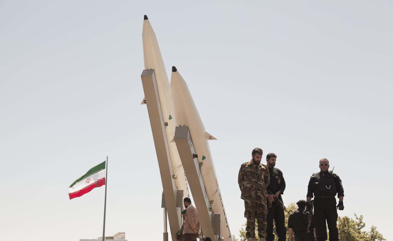 الدار - أعلن الحرس الثوري الإيراني، اليوم الأحد، عن تنفيذ موجتين واسع