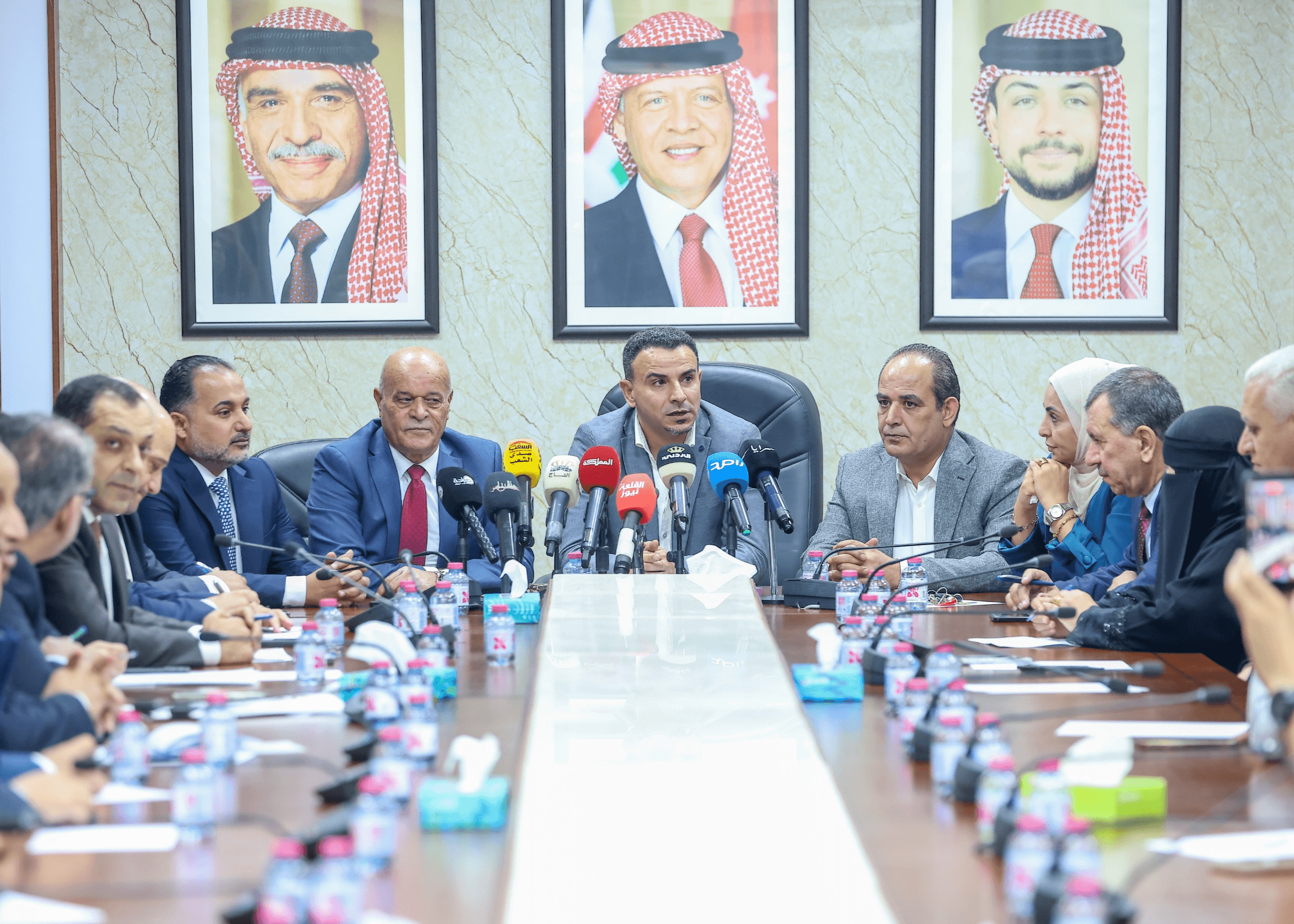 الدار - أكد رئيس لجنة الزراعة والمياه النيابية، النائب الدكتور أحمد ا