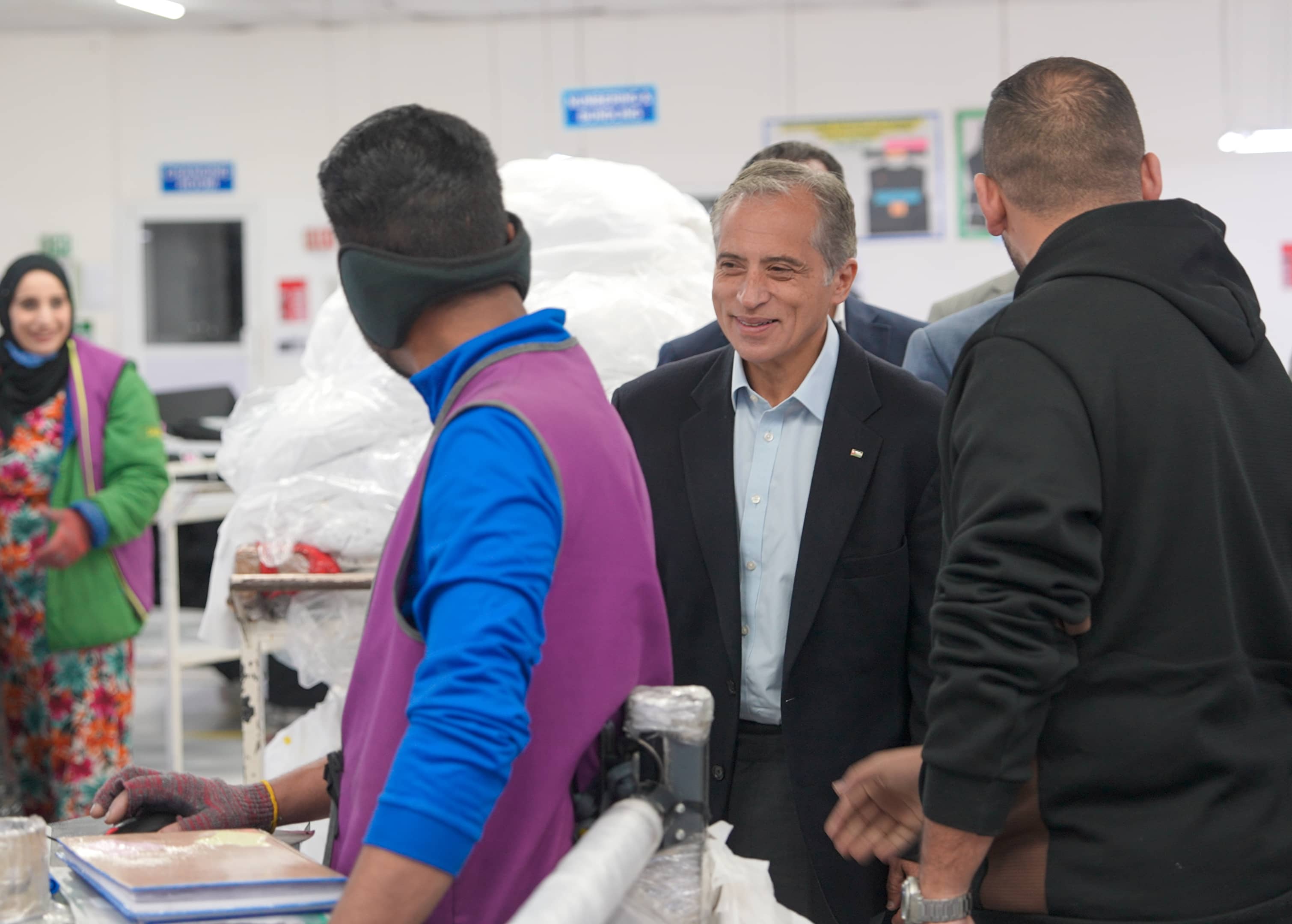 رئيس الوزراء يطلق حزمة مشاريع لتعزيز الاستثمار وتحسين الخدمات في عجلون وإربد