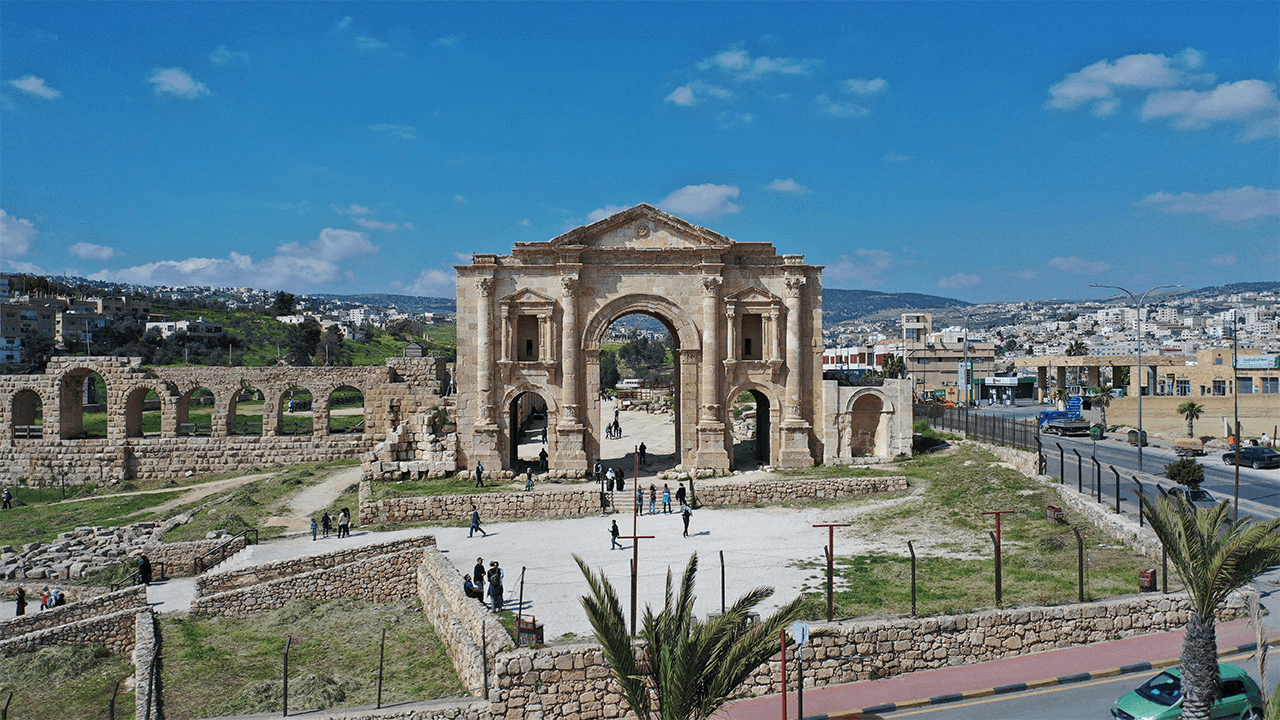 أجواء حارة في أغلب مناطق المملكة وانخفاض على درجات الحرارة الجمعة