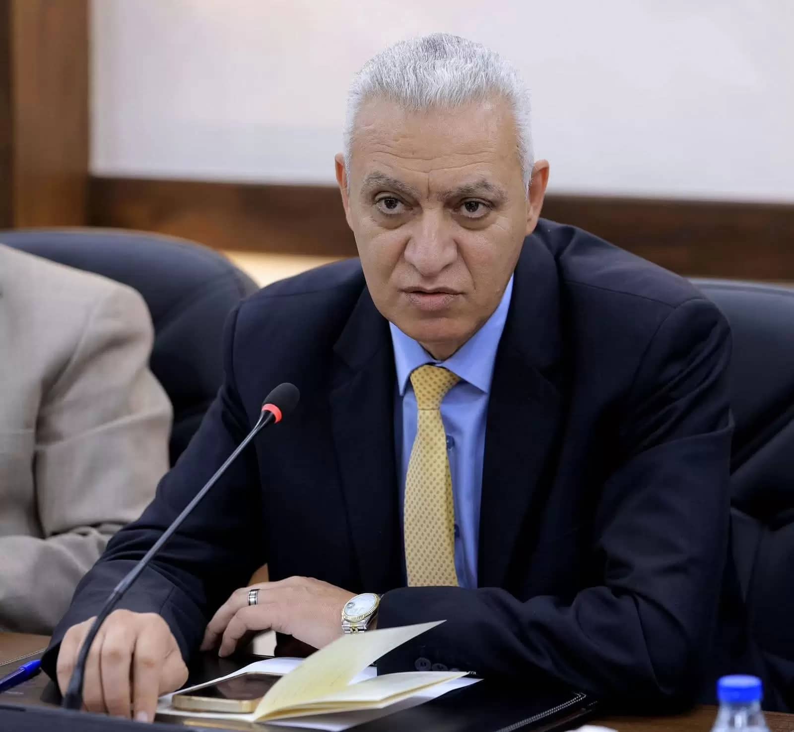 النائب العموش: التغيّرات في أسعار المحروقات لا تتوازن مع حركة النفط عالمياً