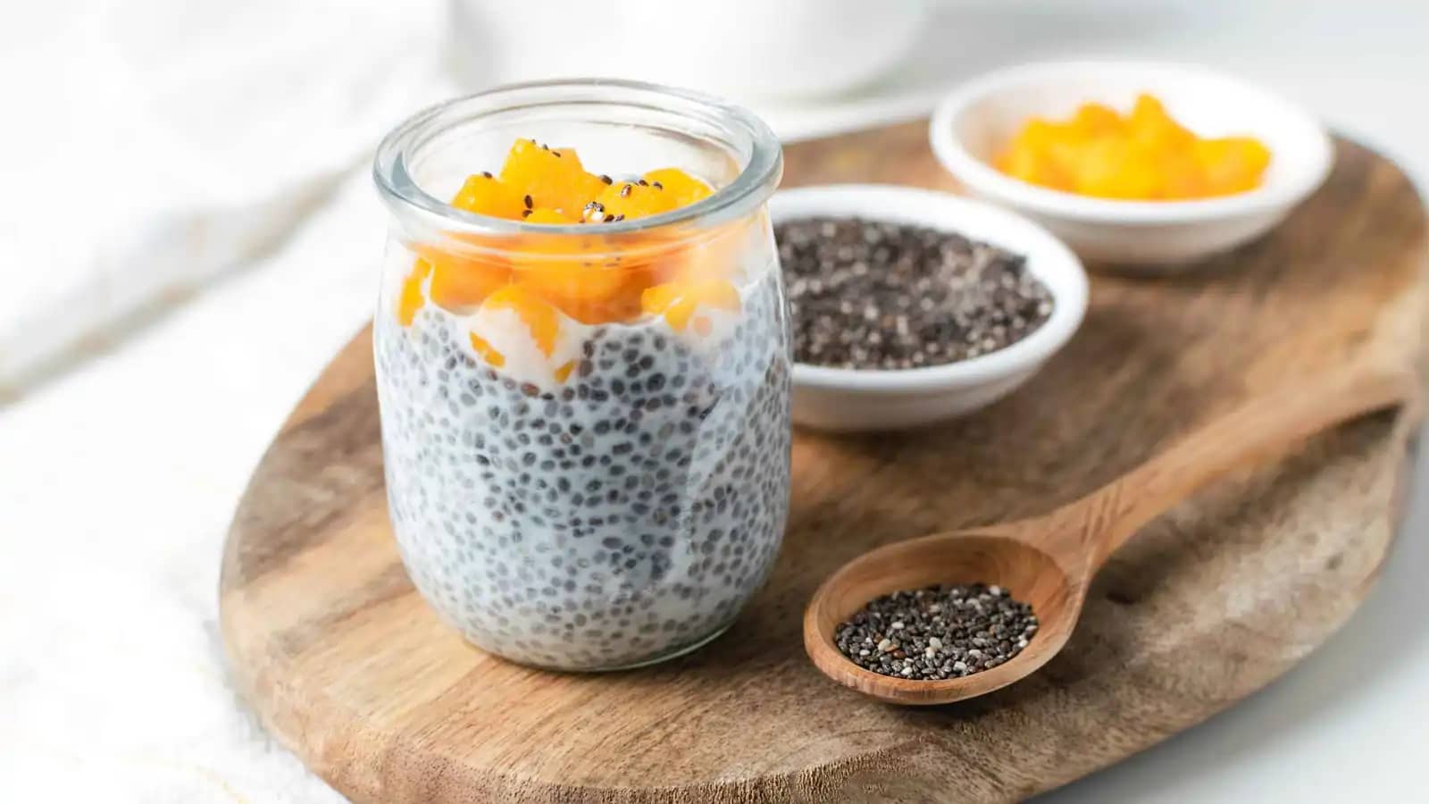 كيف تحمي "بذور الشيا" دماغك من الأطعمة الضارة؟