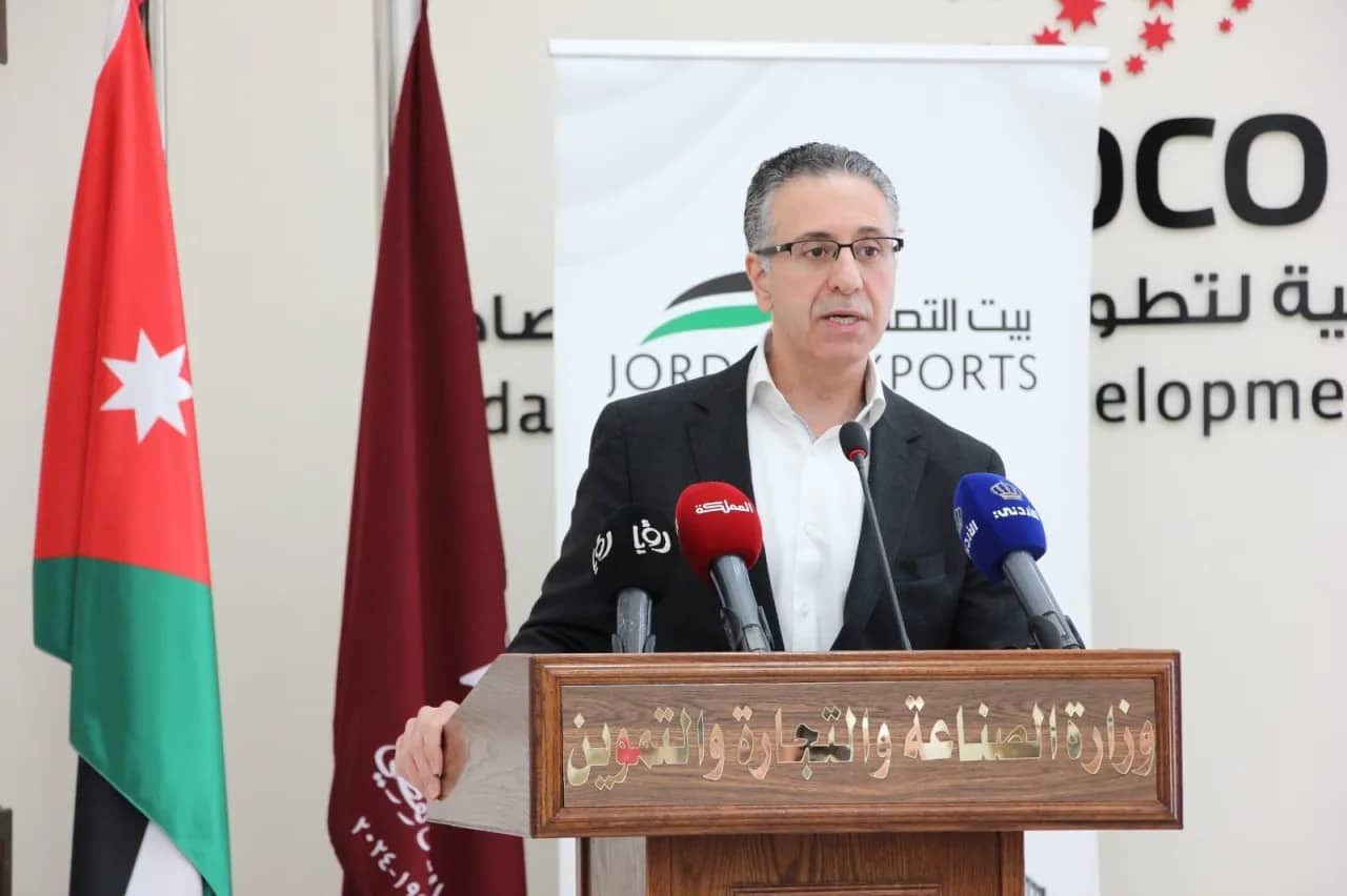 الصناعة والتجارة: منع تصدير عدد من السلع الغذائية الأساسية إلا بموجب موافقات رسمية ومبررة