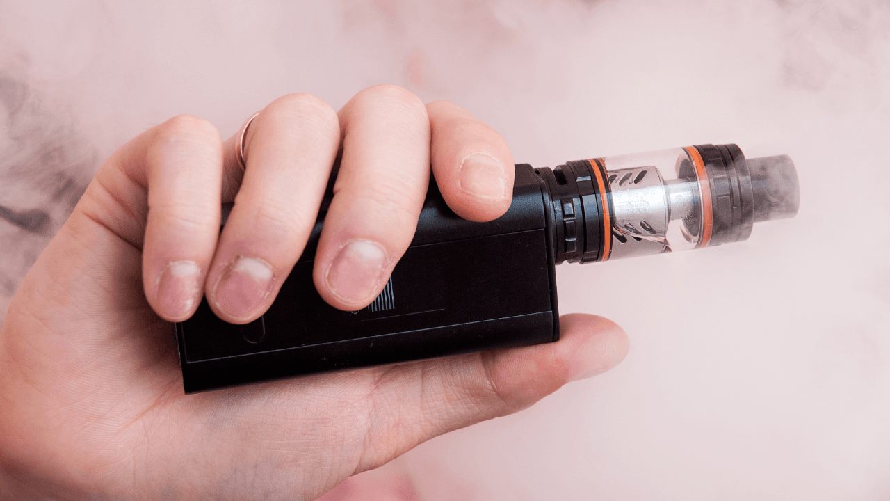 تقرير لـ"الدار": الحكومة تحارب التدخين رقميًا وتخفض ضريبة مسخنات التبغ