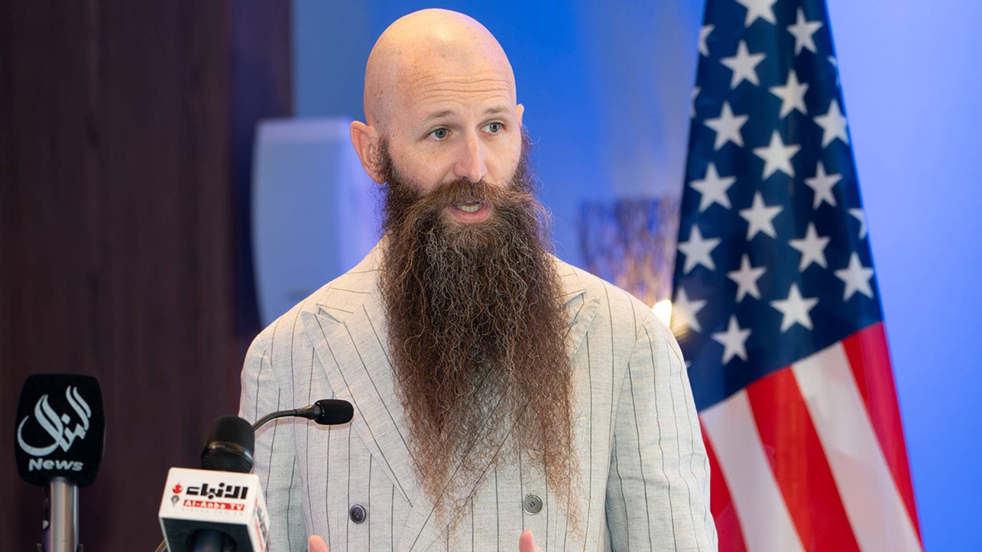 أبناء الكرك يرفضون استقبال السفير الأمريكي بعزاء عبدالله الضمور