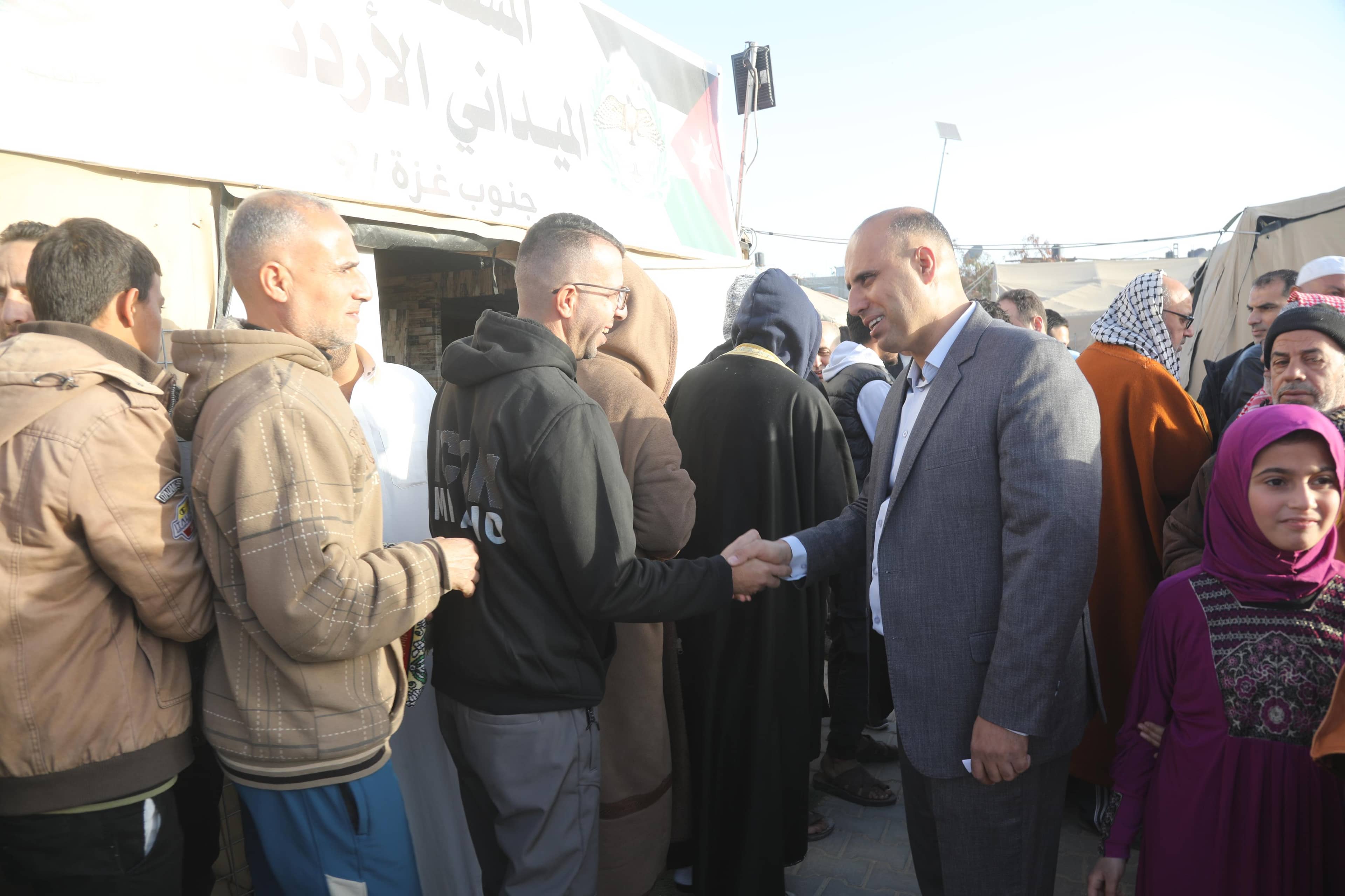 المستشفى الميداني الأردني جنوب غزة 9 يستقبل وفوداً من قطاع غزة