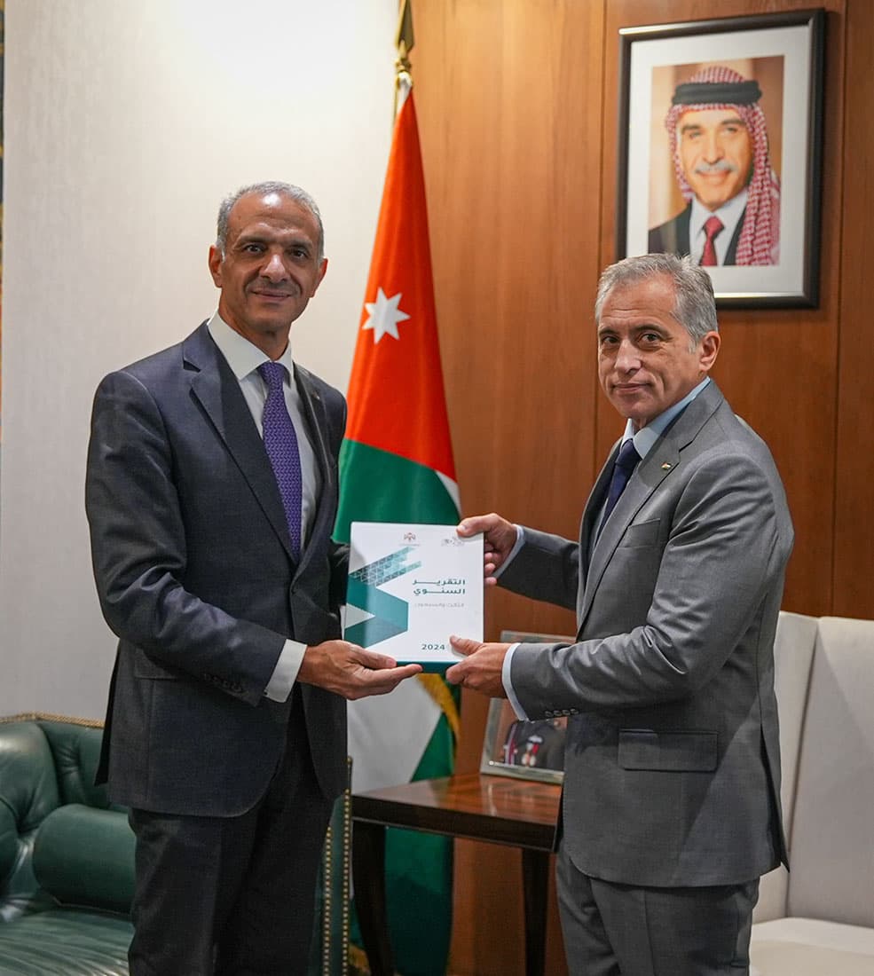 رئيس الوزراء يتسلم التقرير السنوي لديوان المحاسبة