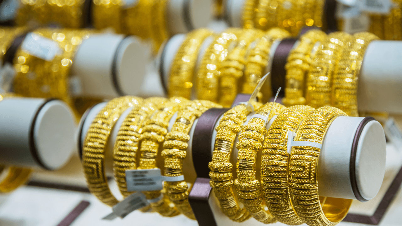 97 ديناراً سعر بيع غرام الذهب عيار 21 في الأردن الأحد