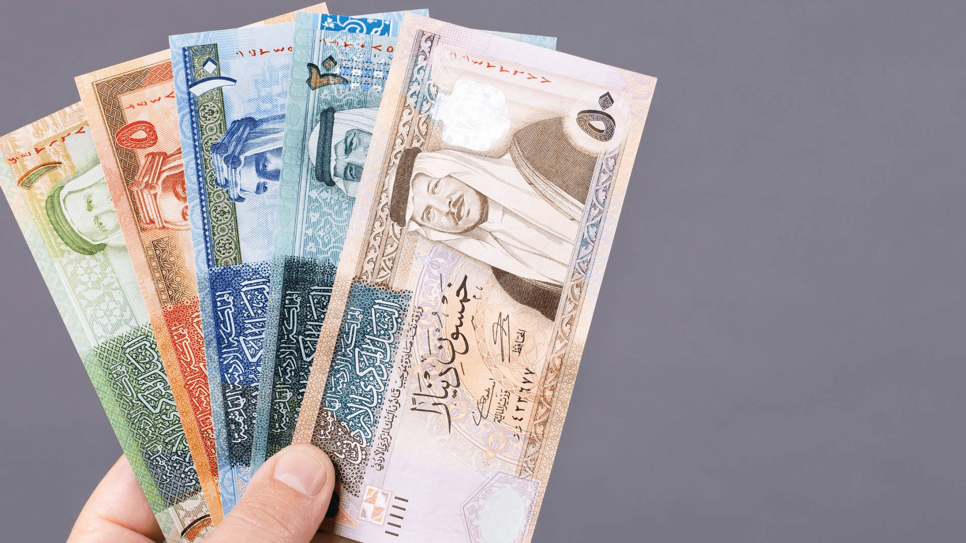 دكتور علم اجتماع: المجتمع يخشى العيب اكثر من الحرام