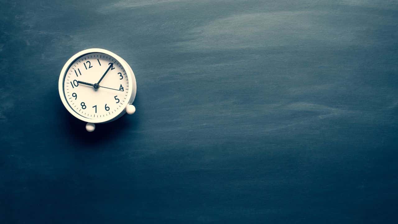 عمر عبدالرؤوف - علمت «عين» أن العمل سيستمر بالتوقيت المعمول به حاليًا،