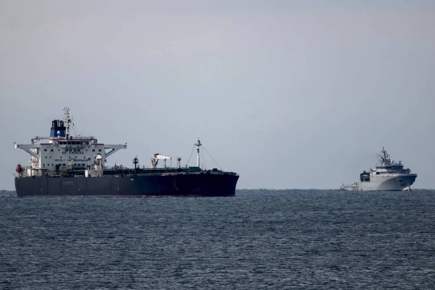 بيانات شحن تكشف عبور ناقلتي غاز مضيق هرمز باتجاه الهند