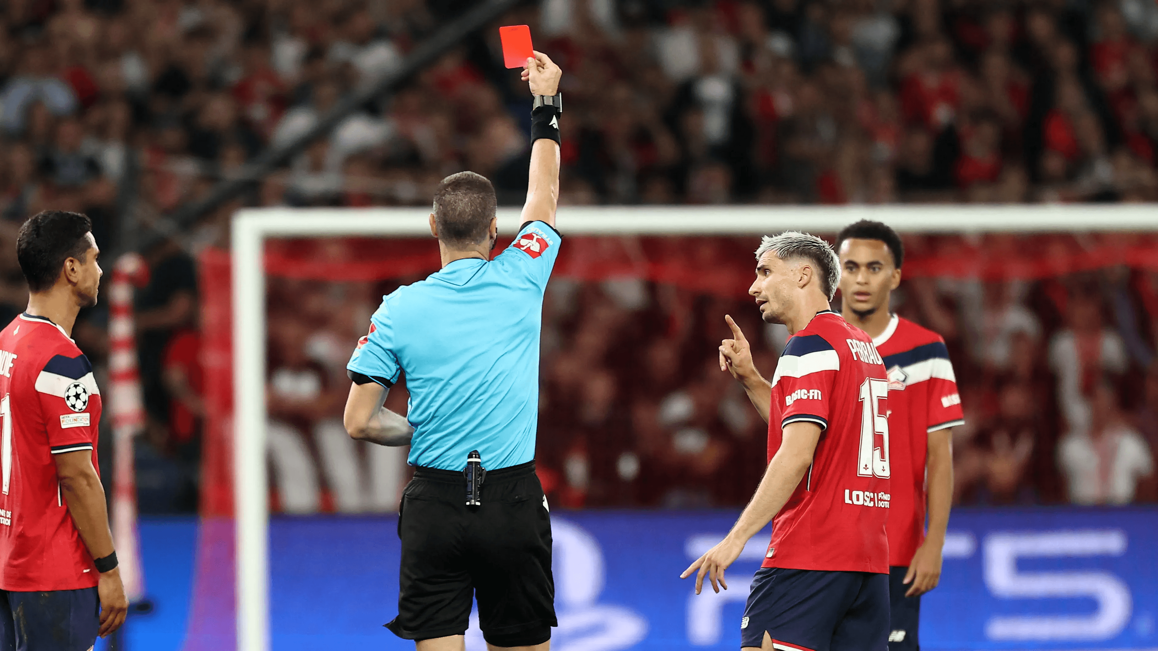 يويفا يوقف إيثان مبابي 3 مباريات بدوري الأبطال
