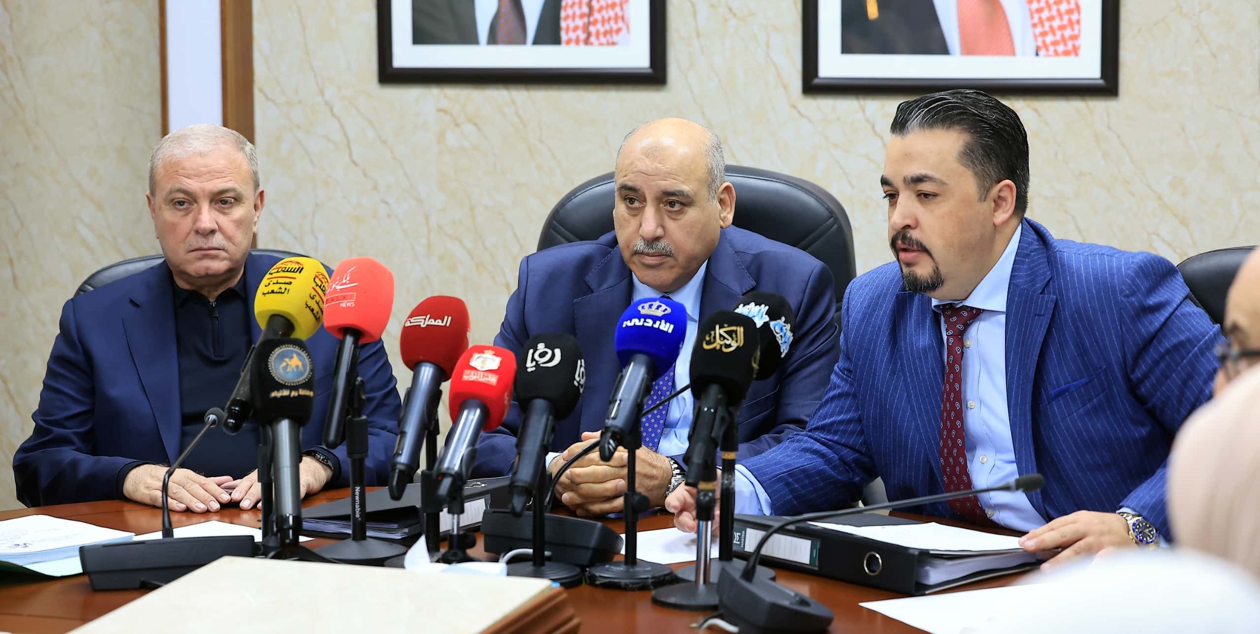 قال رئيس مجلس النواب مازن القاضي، خلال ترؤسه جانبًا من اجتماع لجنة الع