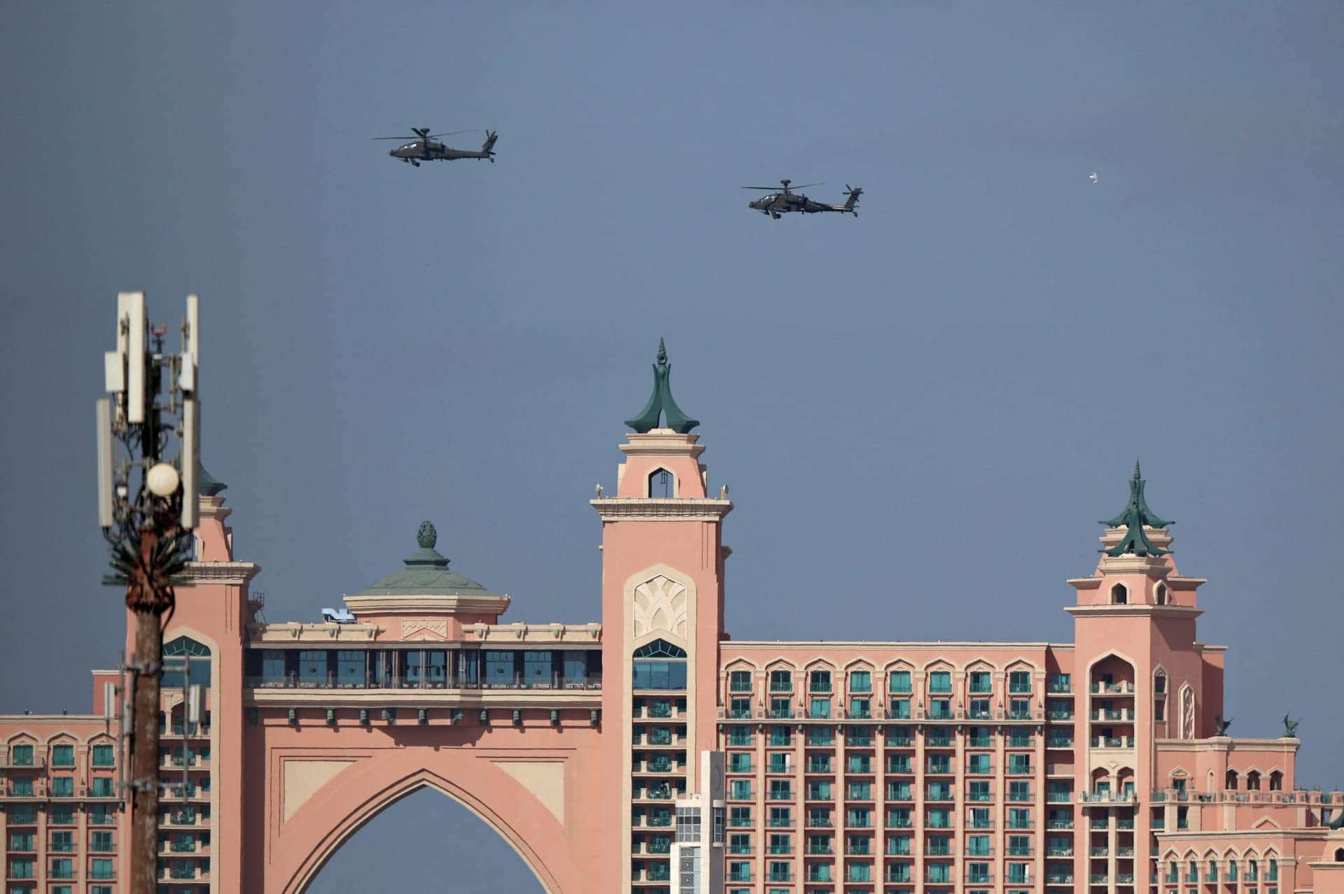 الأردن يعزي الإمارات في استشهاد جنديين إثر سقوط طائرة عمودية