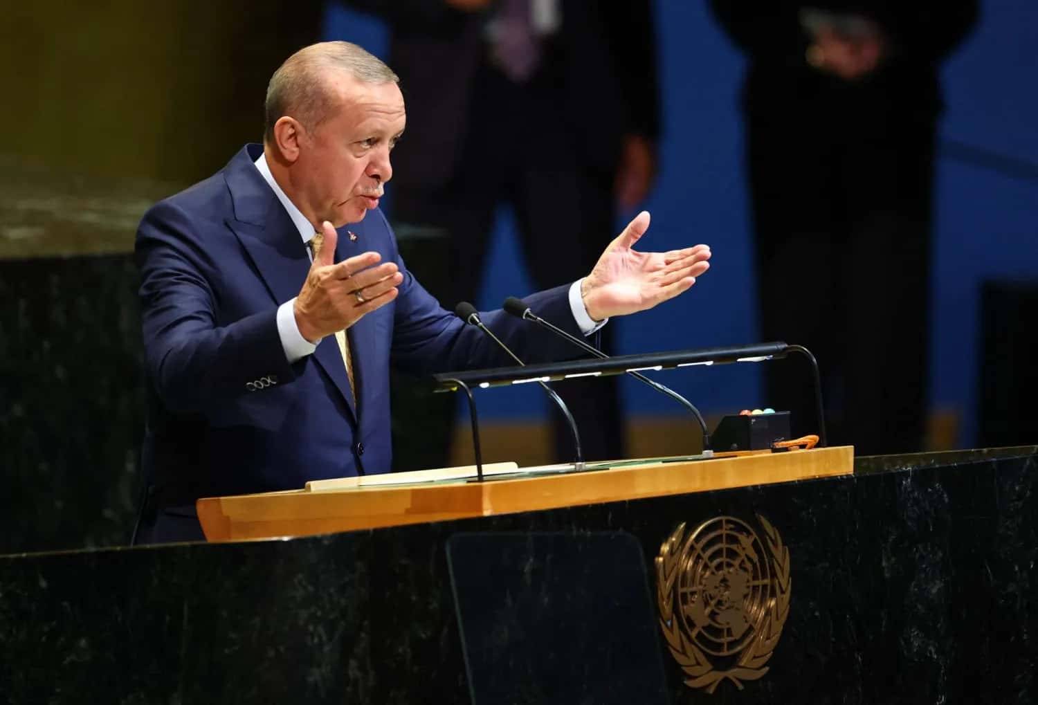 قال الرئيس التركي رجب طيب أردوغان إنه أعرب عن حزنه لتعذر حضور الرئيس م