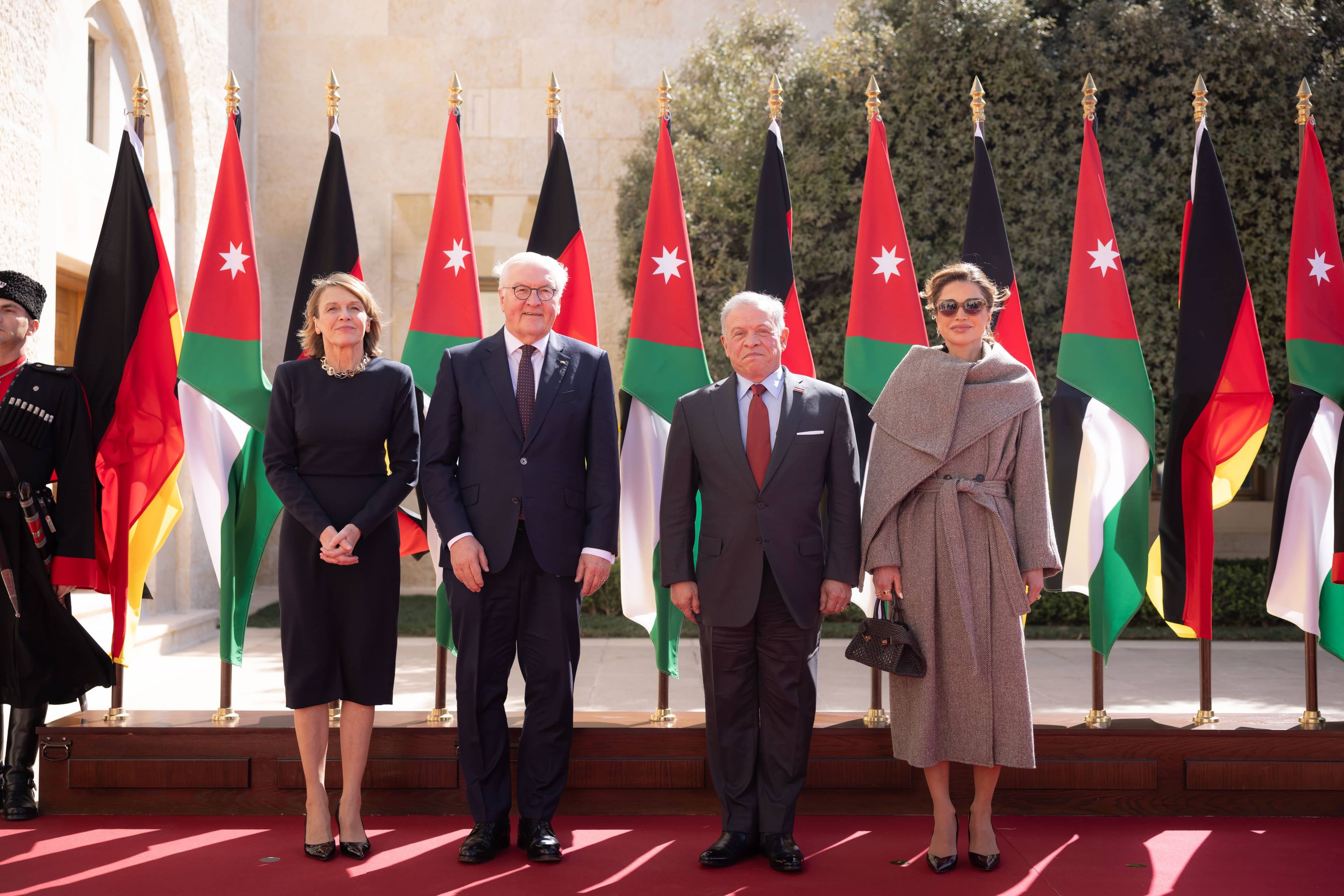 الملك والرئيس الألماني يبحثان سبل توطيد التعاون ومستجدات الأوضاع في المنطقة