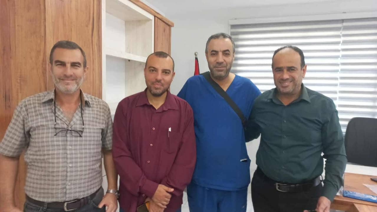 طبيب أردني يجري عملية سرطان نادرة لمريض في غزة