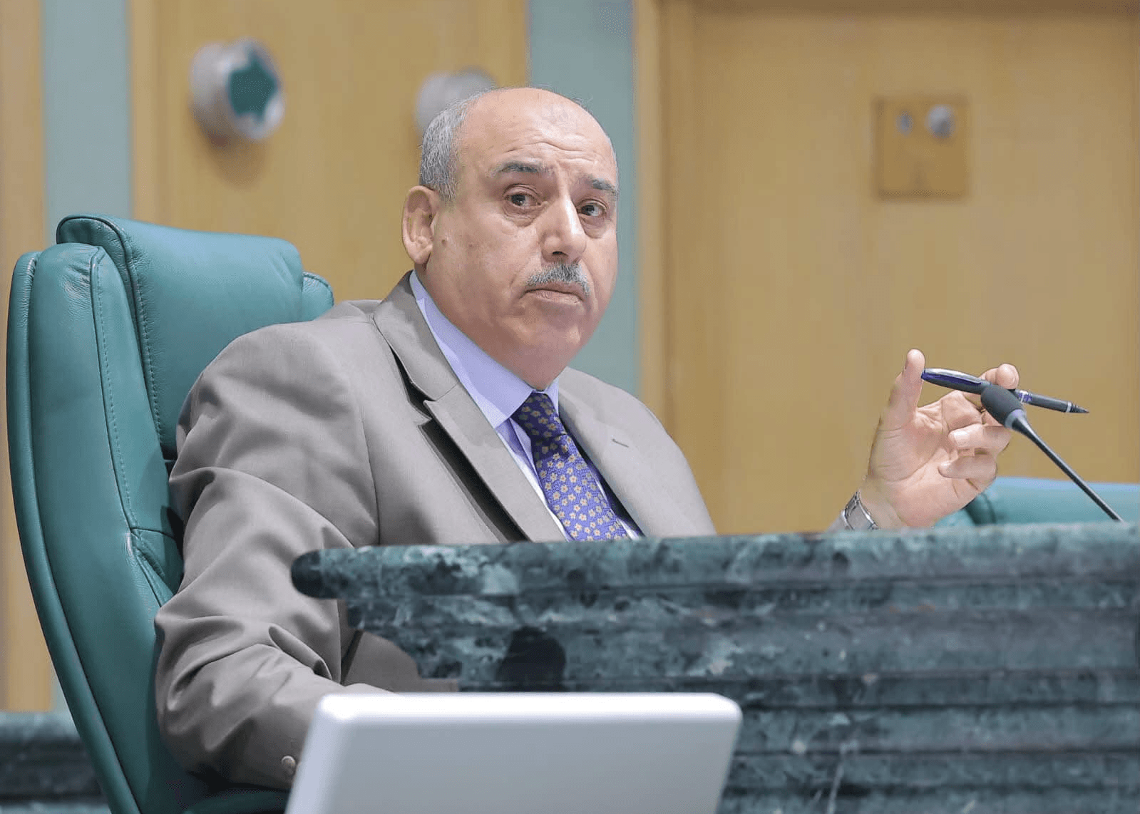 مجلس النواب يقر نصف "معدل الجامعات"