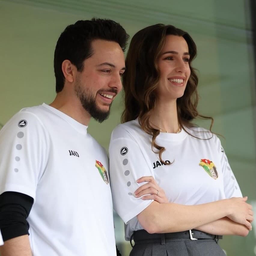 ولي العهد والأميرة رجوة في ستاد "لوسيل" لمؤازرة النشامى بمواجهة المغرب في نهائي كأس العرب