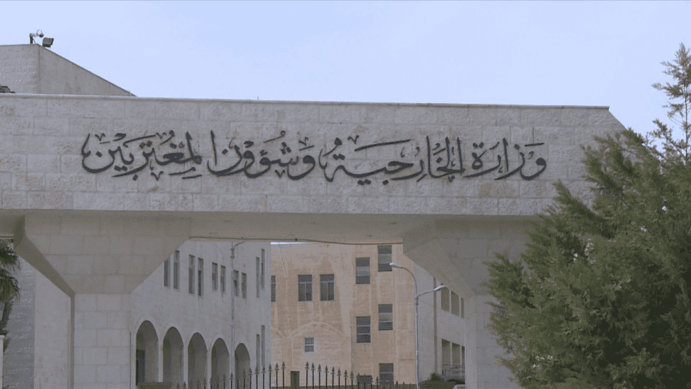 الدار - أدان الأردن، الخميس، الاعتداءات الإيرانية على دولة الكويت بال