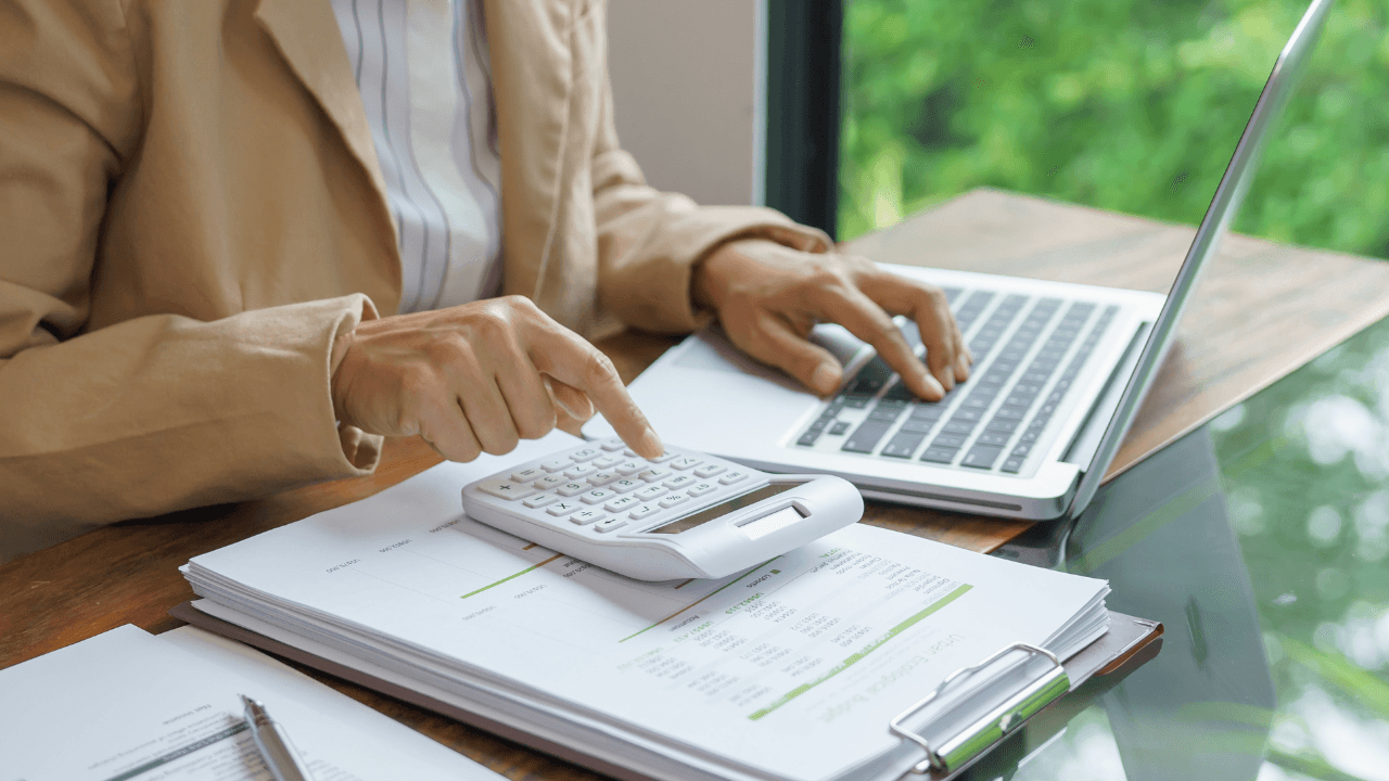 رسائل نصية لآلاف المكلفين.. "الضريبة" تعلن بدء صرف الدفعة الأولى من رديات عام 2024