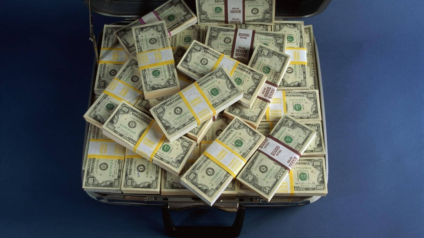 البنك المركزي يطرح سندات خزينة بالدولار بقيمة 450 مليون دولار نيابة عن الحكومة