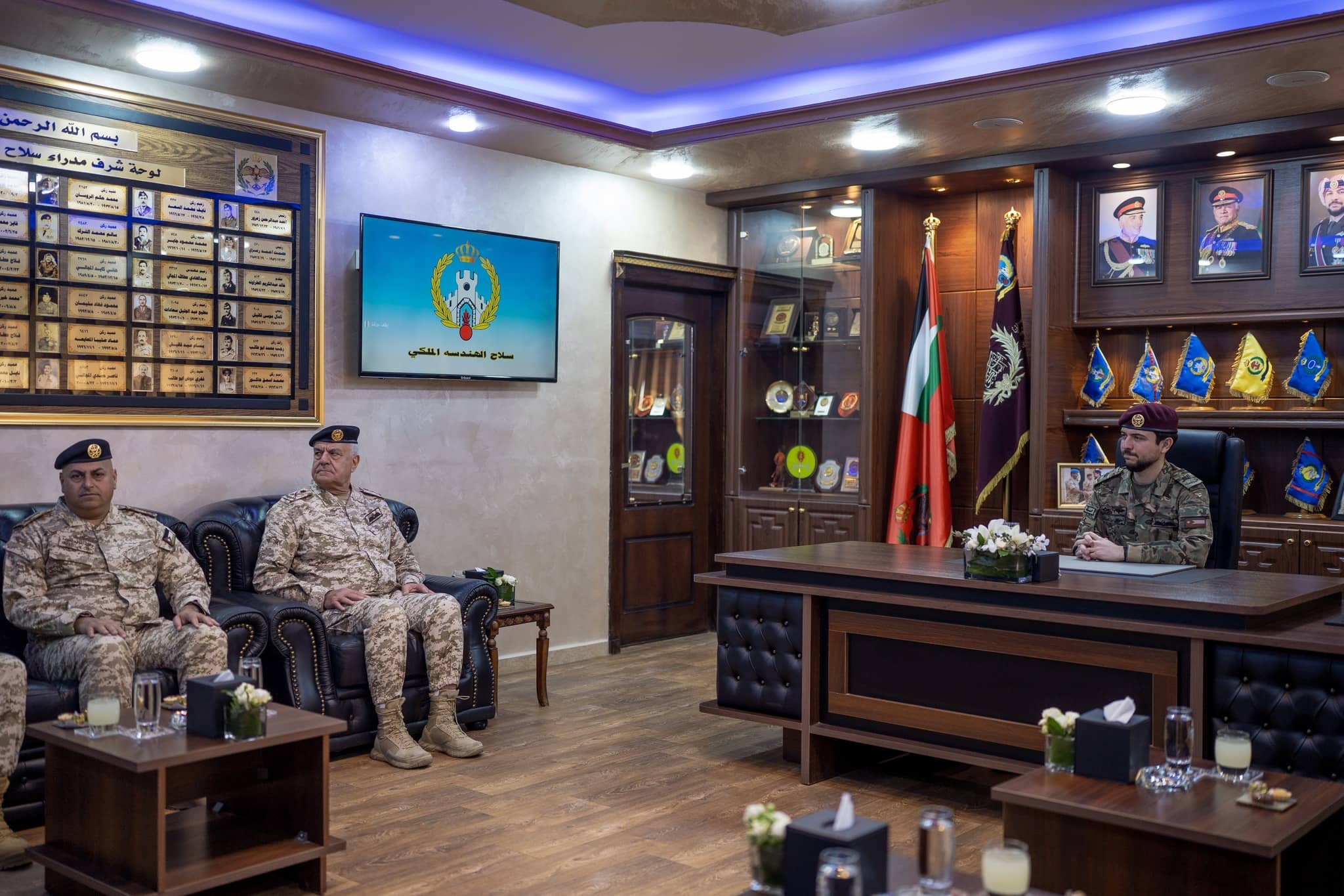 ولي العهد يزور مديرية سلاح الهندسة الملكي