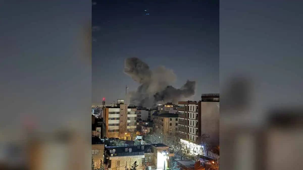 إعلام إيراني: استهداف مبنى هيئة الإذاعة في طهران