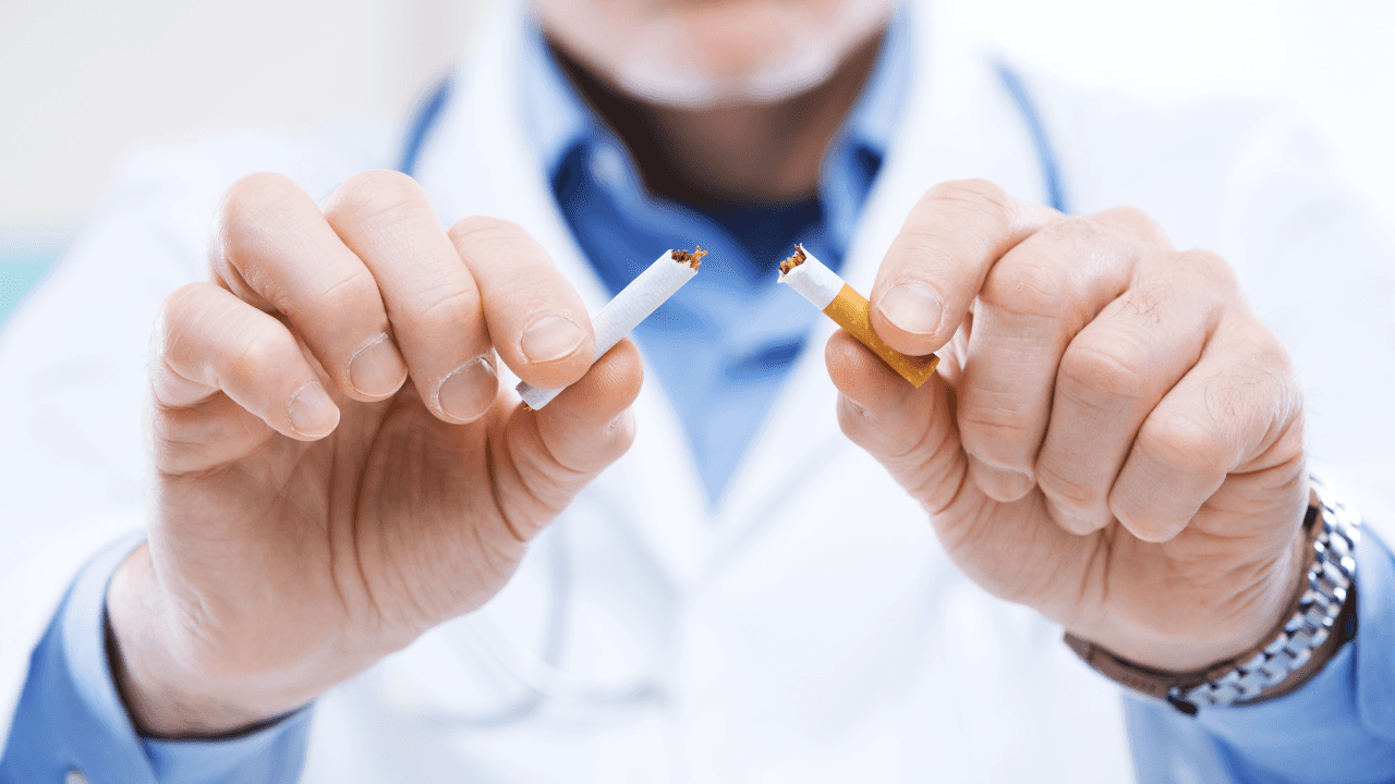 الدار - أكد مختصون في الطب والقانون أن شهر رمضان المبارك يمثل "فرصة ع