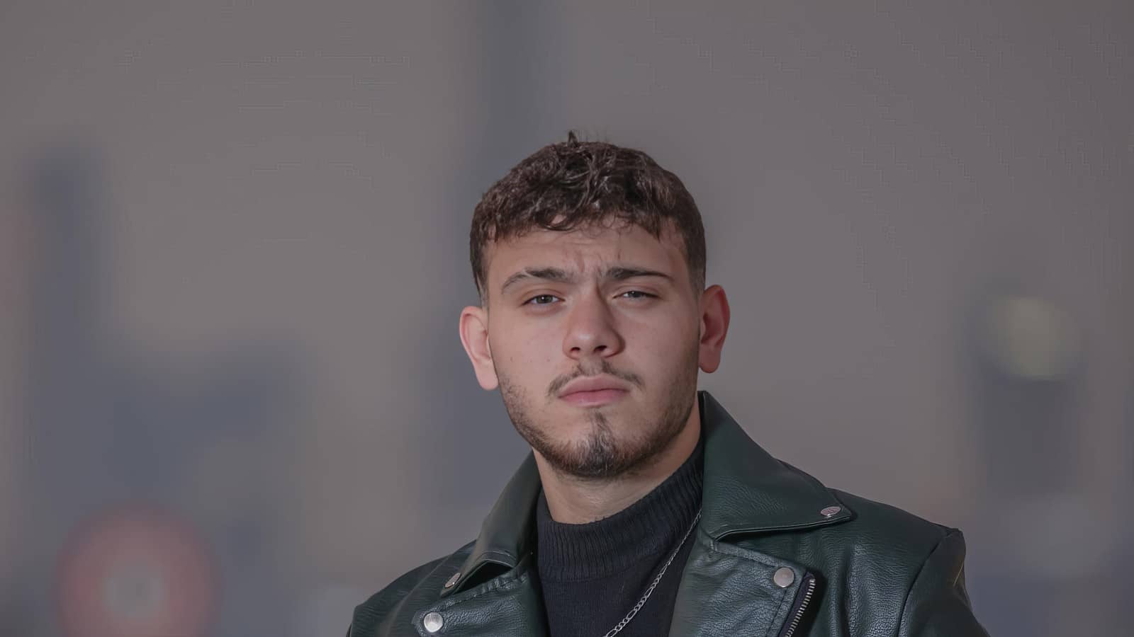 الشامي يدافع عن متابعيه.. "المشكلة مش بالجمهور المشكلة بوسائل الإعلام اللي بتحاربني"